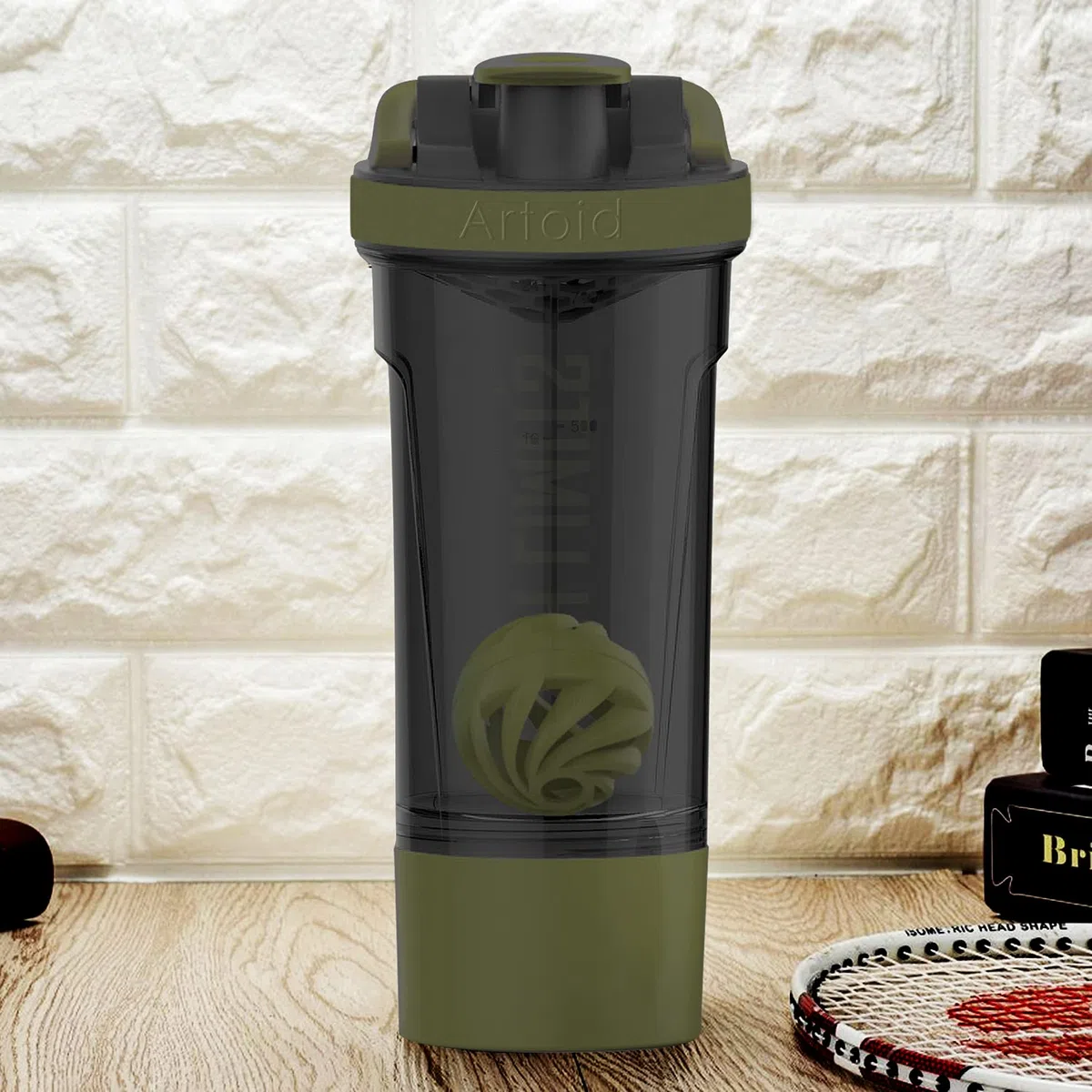 Artoid Mode Shaker Protéines Avec compartiment à poudre Boissons sportives Lavage à la main Noir/Vert 720ml, tamis Boule en Spirale Organisateur 200ml Compléments alimentaires Sans BPA