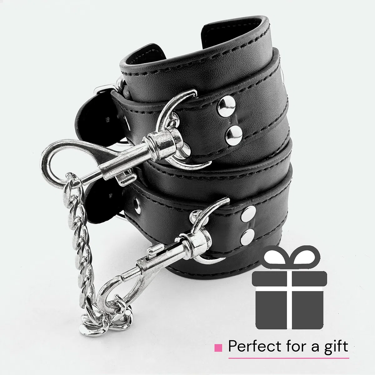 Menottes sex lit Longueur 29,5cm largeur 5,5cm en cuir artificiel noir Menotte femme sexy érotique pour jeux BDSM Menottes sexy érotique avec chaîne Menottes sex adulte menotte sexy érotique FOPS B01