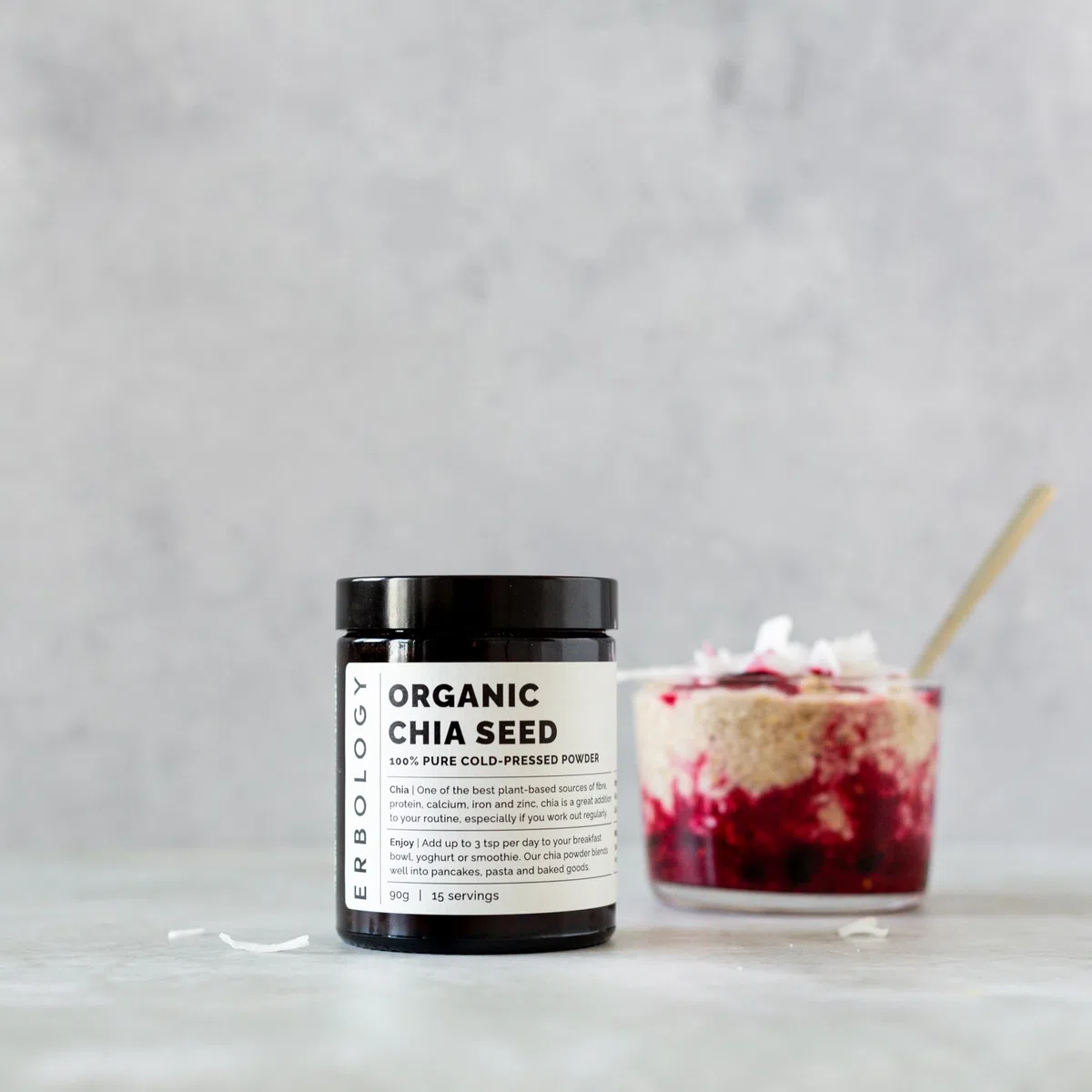 100% Poudre de Chia Bio 125 g - Pressée à Froid - Riche en Fibres et en Protéines - Riche en Minéraux - Crue, Végétalienne et Sans Gluten - Sans OGM - Sans Additifs ni Conservateurs