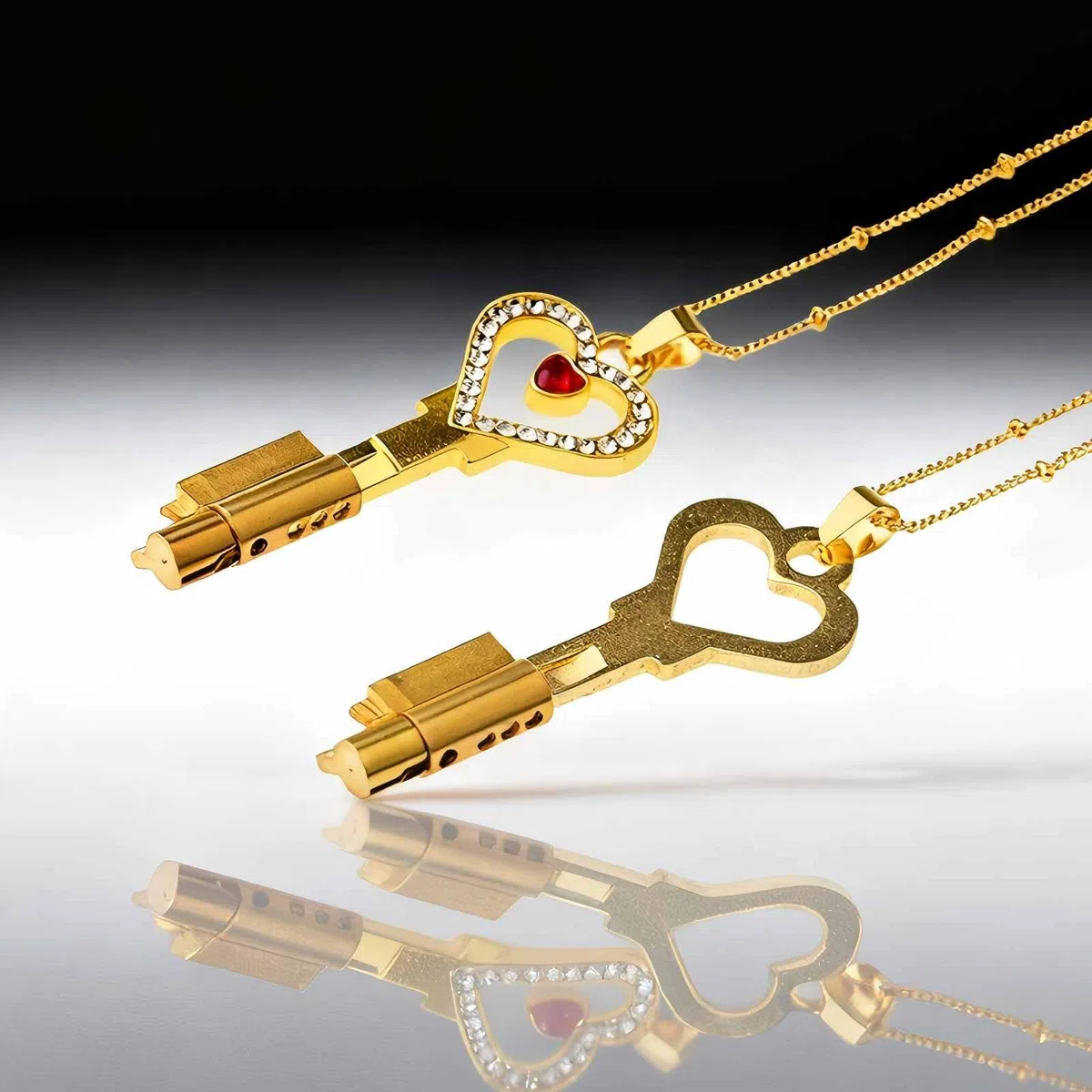 SeLgurFos Clé de Cage de Chasteté Dorée en Forme de Cœur avec Collier de 50 cm - Accessoire Étanche à Cadenas Métallique pour Hommes, Femmes et Couples - Compacte & Durable (V2)