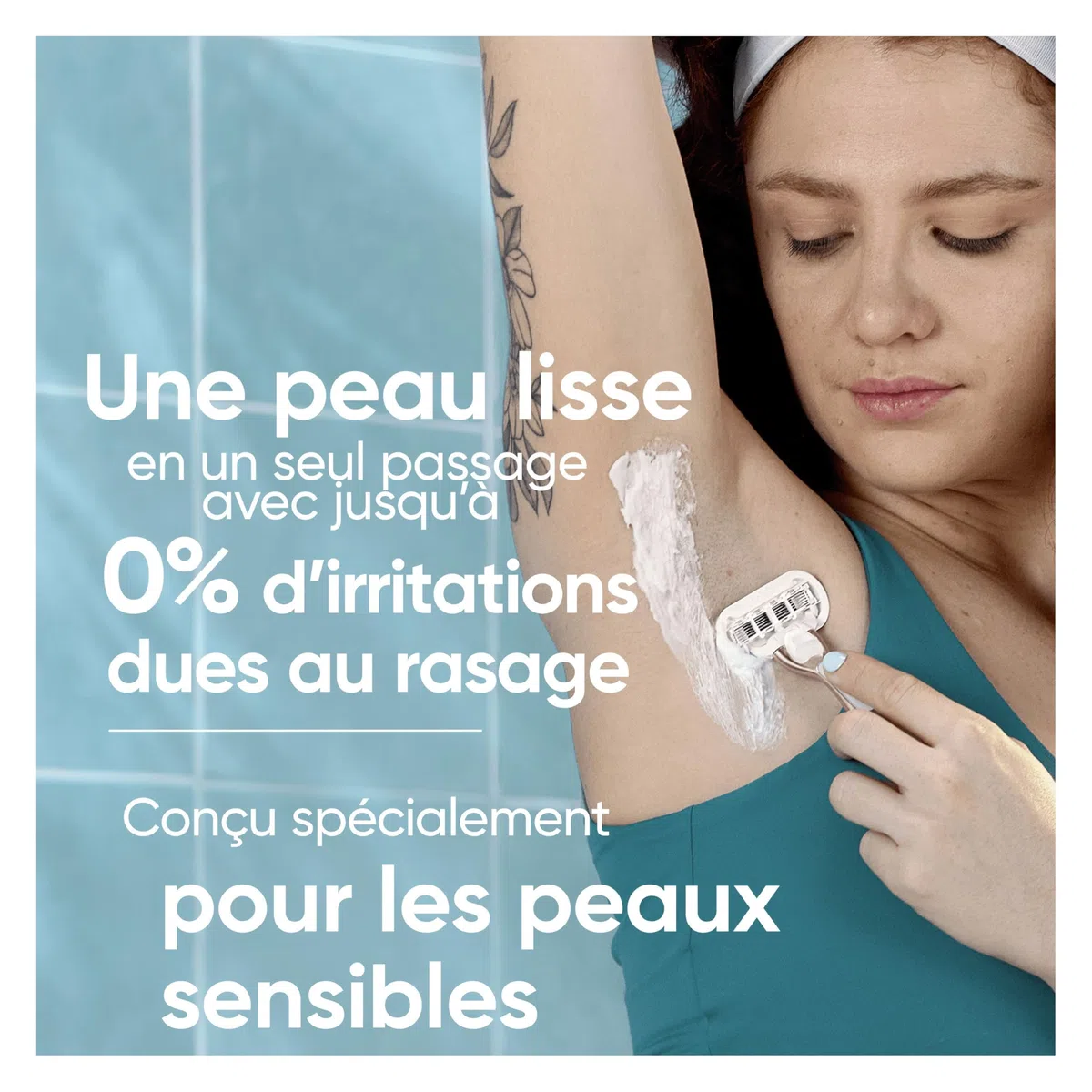 Gillette Venus Lames de Rasoir Femme, 3 Rechanges Pro Smooth Sensitive – Cartouche avec une Bande Lubrifiante, Technologie SkinElixir Conçue pour la Peau Sensible, 1 Recharge Jusqu’à 30 Jours